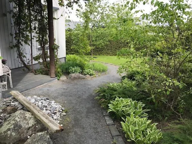 Kotoisa Parkkipaikallinen Kaksio Kangasalan Keskustassa 아파트